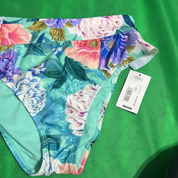 Sugar Beach swim bottom - Picture 6 of 6